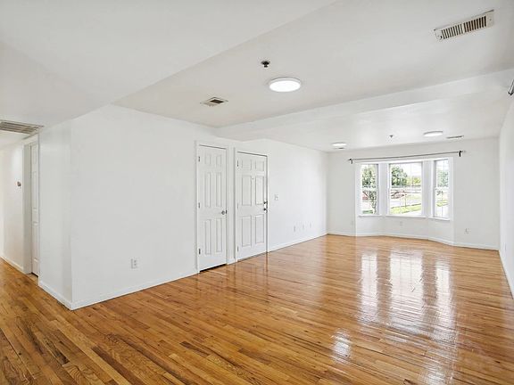 4th image of 30-32 Avon Ave Floor 2