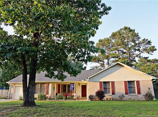 412 Woodberry Cir, Raeford, NC 28376