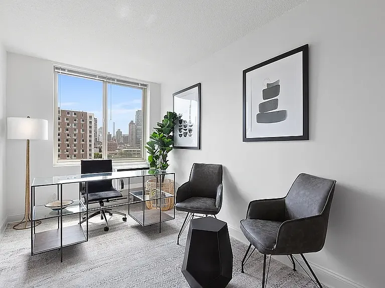 1966 1st Ave #7D — Photo 2