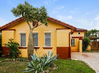 19408 NW 83rd Ave, Hialeah, FL 33015