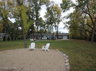 27368 Cloverleaf Rd, Battle Lake, MN 56515