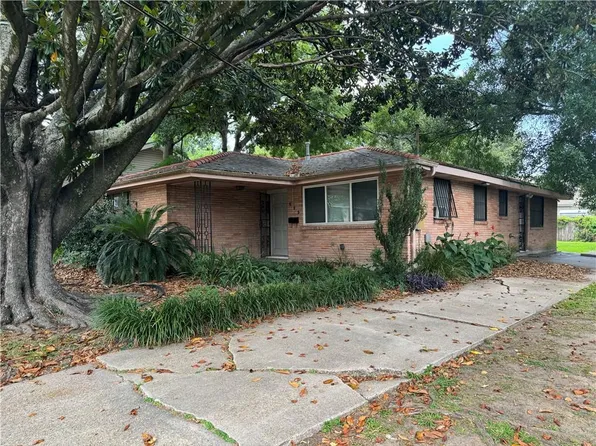 609 Beverly Garden Dr, Metairie, LA 70002