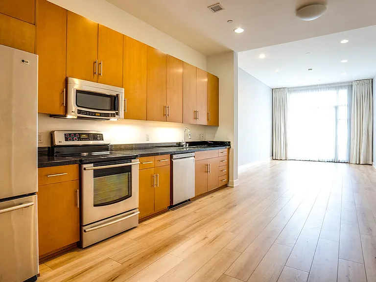 3223 W 6th St #207 — Photo 23