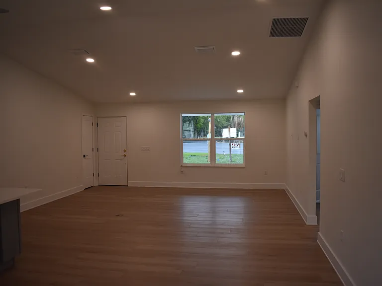 102 Gator Ct — Photo 11