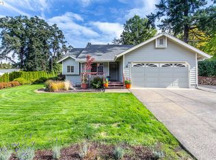 661 S 70th St, Springfield, OR 97478