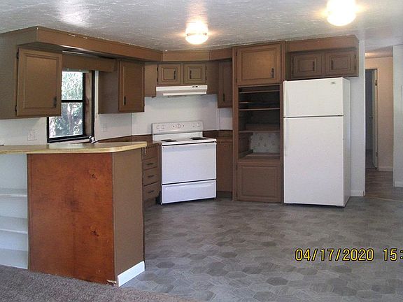 3rd image of 8935 Pacific Hwy SE #9