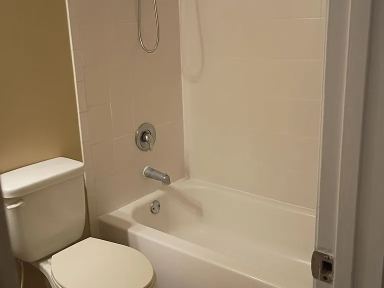 308 Stacie Ct — Photo 14