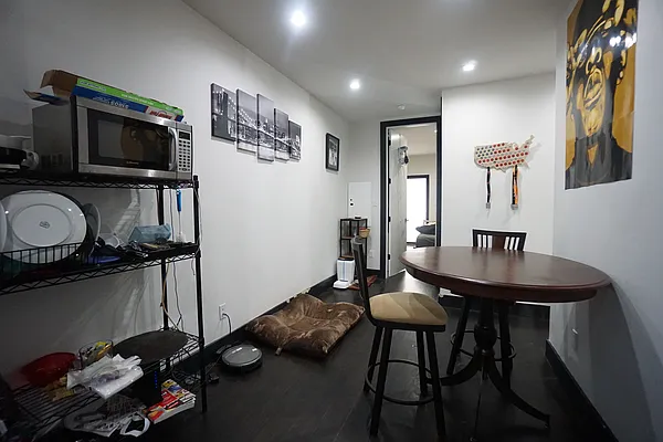 Rented by Rennit Inc. | media 3