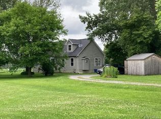 933 Centerline Rd, Strykersville, NY 14145