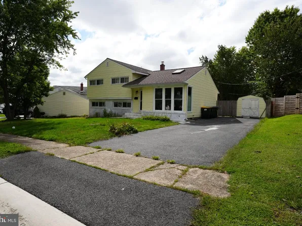 21 Burns Rd, Claymont, DE 19703