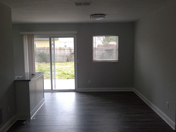 4th image of 5885 W RENAULT Drive