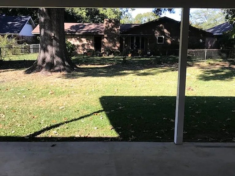 2504 Kenmore St — Photo 22