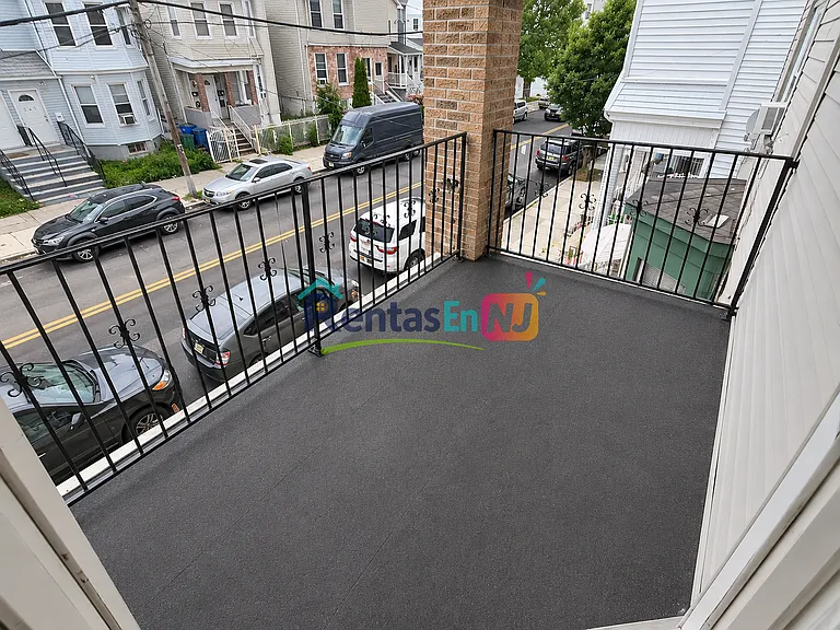 266-268 S 6th St #2A — Photo 8