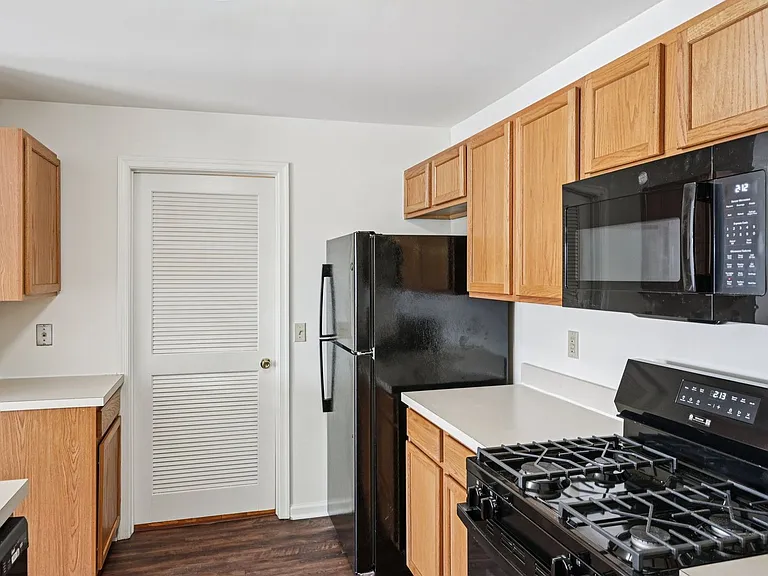 Spring Creek Apartments — Photo 169