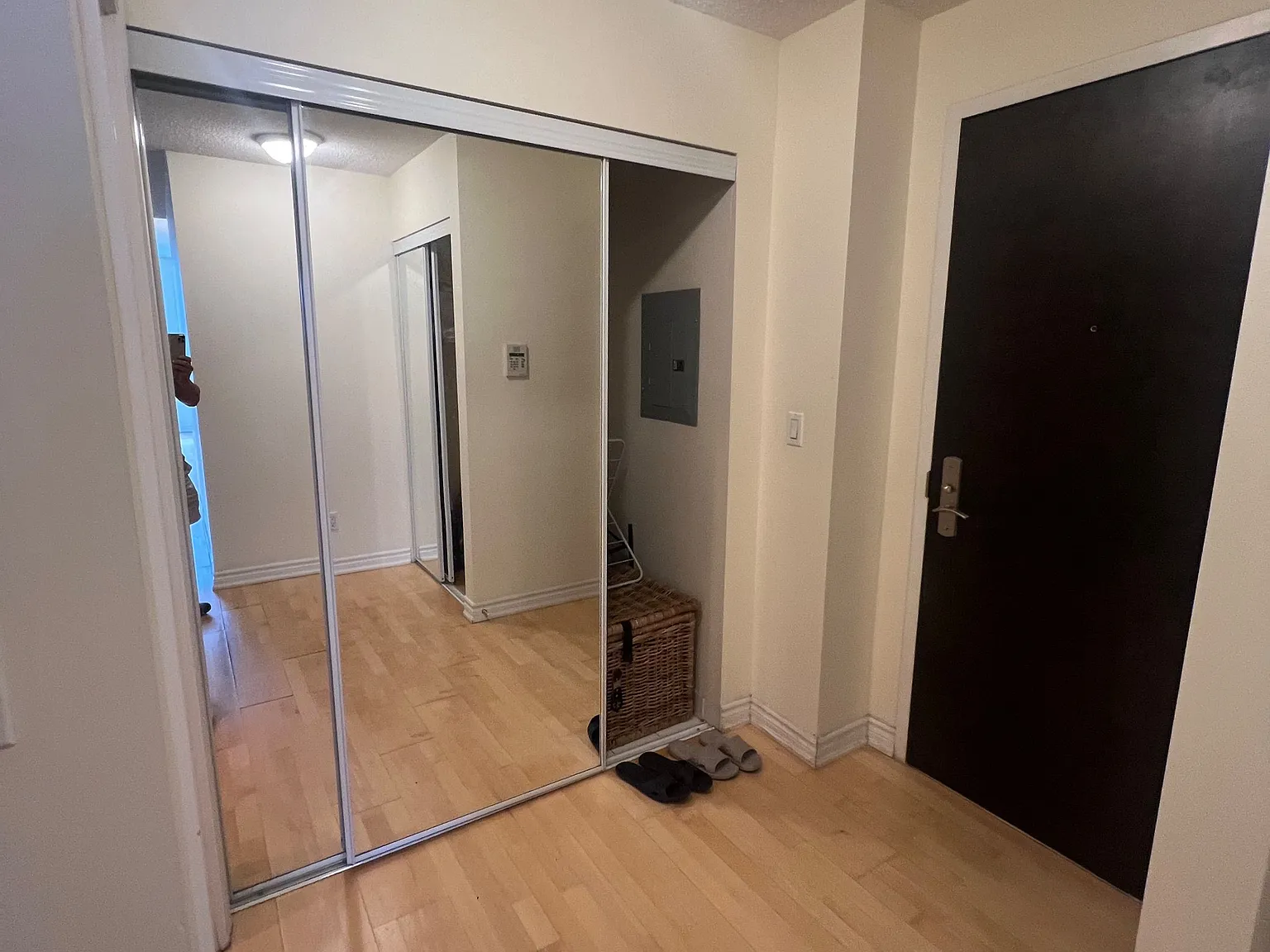 2 bed, $2,750 — Photo 4