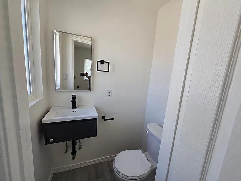 1415 Boyden Ave — Photo 12