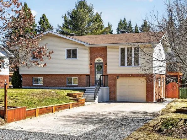 53 Paget St, Sundridge, ON P0A 1Z0