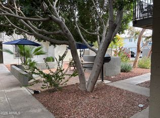 4111 E CAMELBACK Road #17, Phoenix, AZ 85018