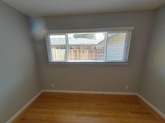 3rd image of 120 Alma St APT 1