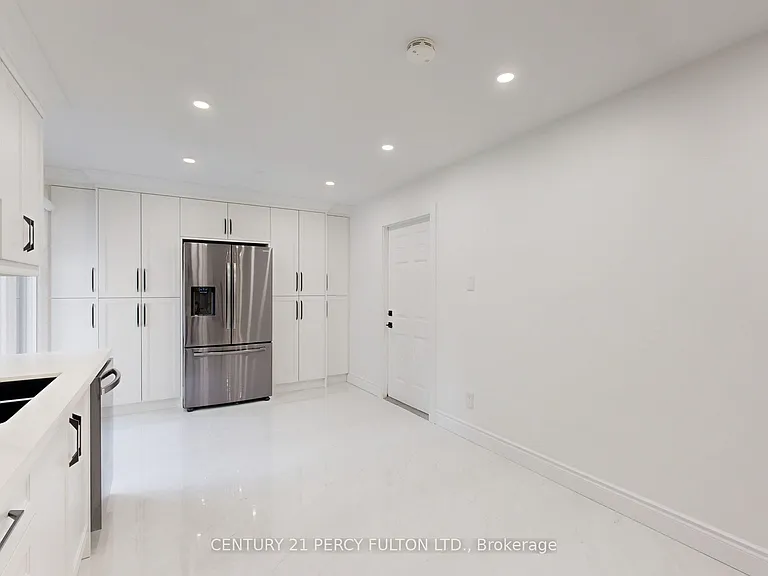 78 Agincourt Dr #MAIN 2ND — Photo 8