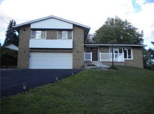 1975 Ridge Rd, South Park, PA 15129