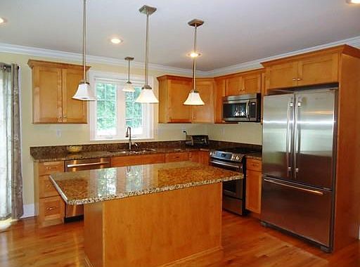 2nd image of 173 Bedford Rd #1
