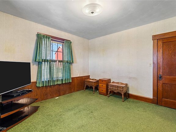 4th image of 6779 Easton St