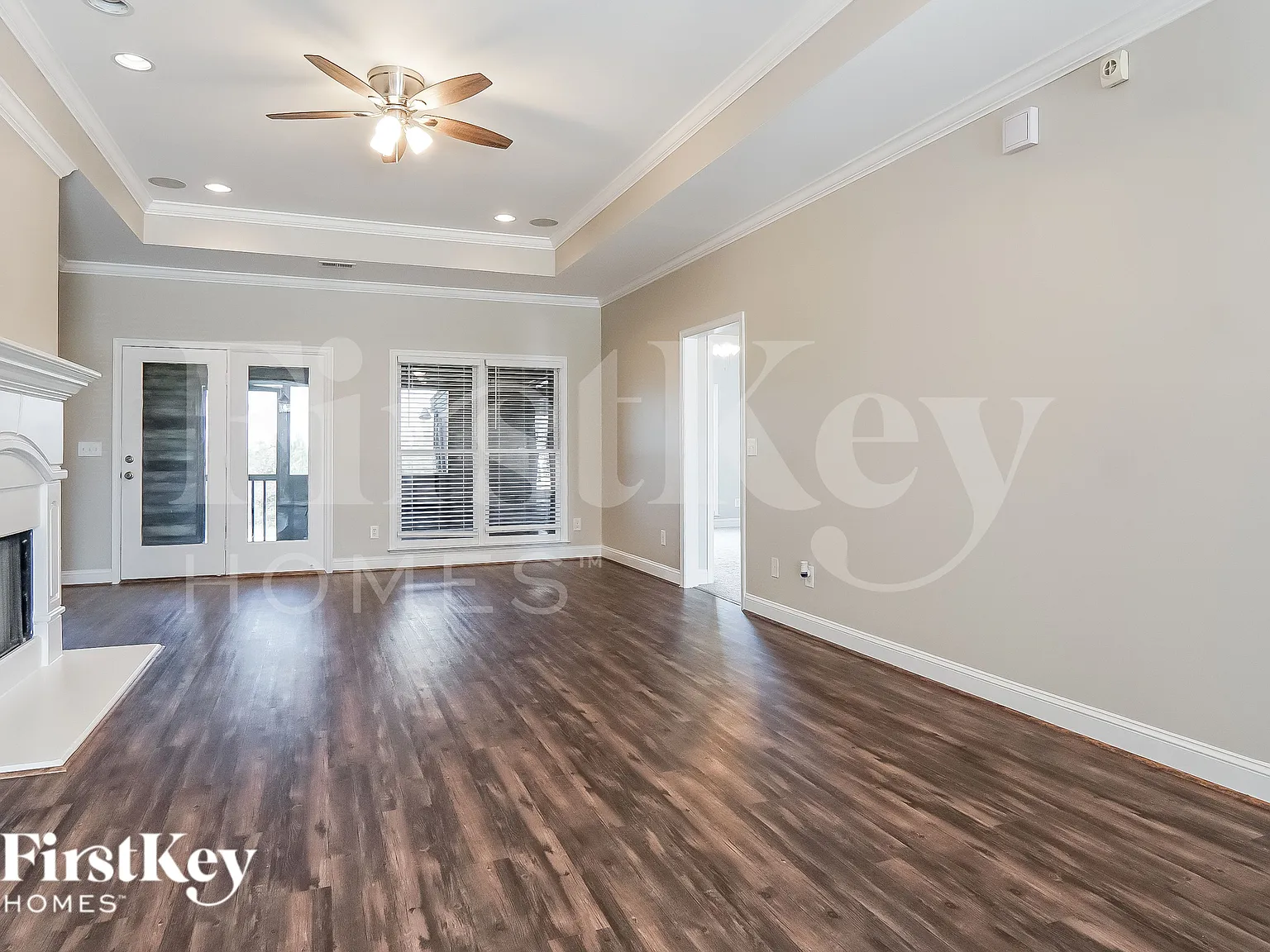 3 bed, 2.0 bath, 2019 sqft, $2,385 — Photo 3