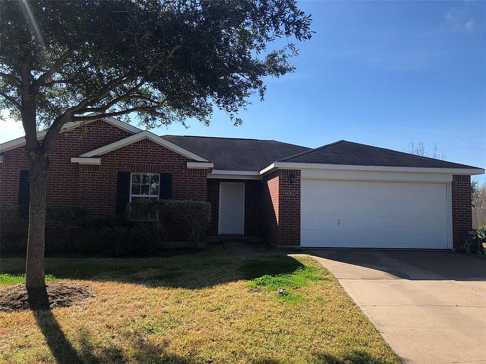 1st image of 6826 Dolan Bluff Ln
