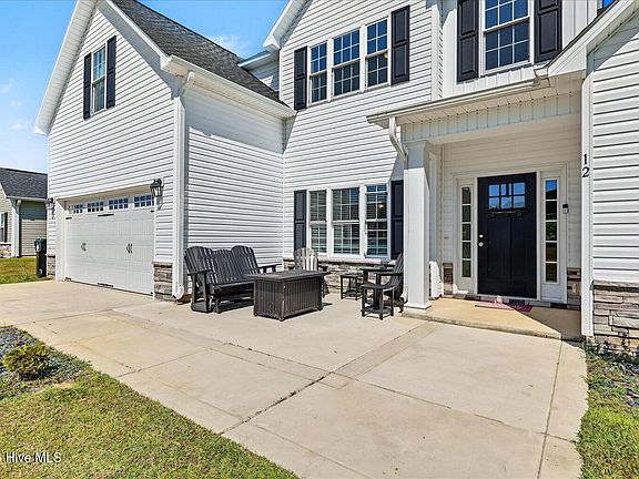 3rd image of 12 N Ardsley Lane
