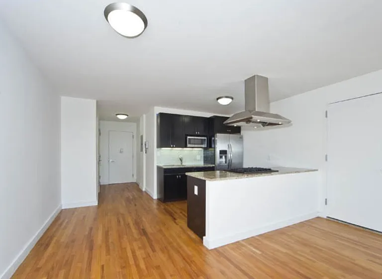 1610 De Kalb Ave #3C — Photo 4