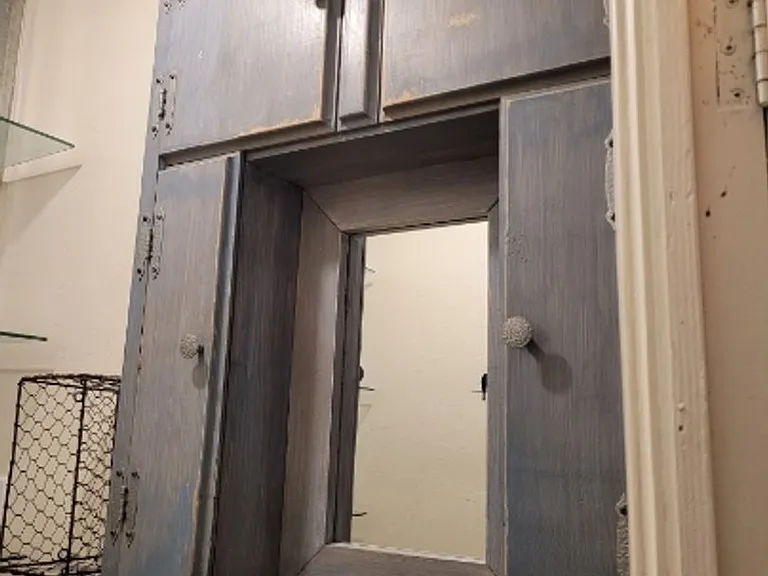 1121 Elm St — Photo 3