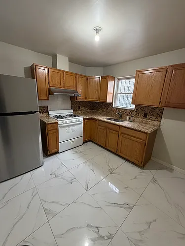 2237 Newbold Ave #1A Photo 1