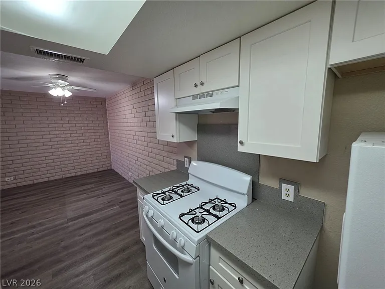 3009 Saint George St #F — Photo 27