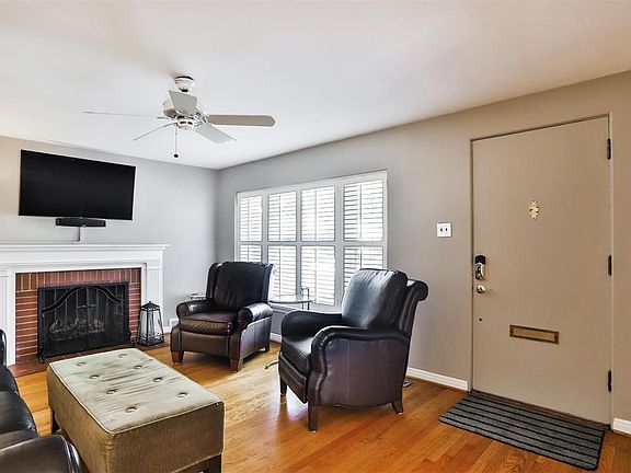 4th image of 924 Glenbrook Ave