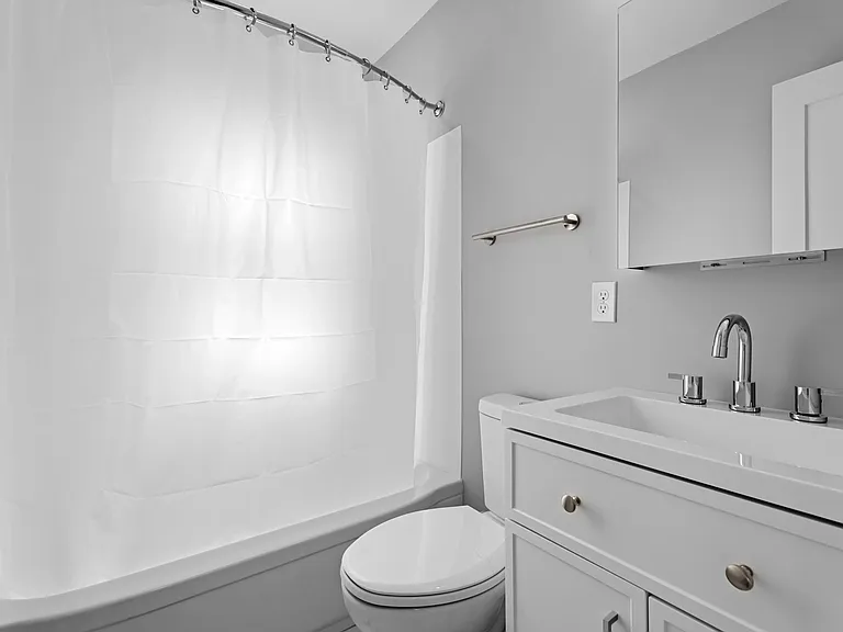 207 Brandegee Ave — Photo 4