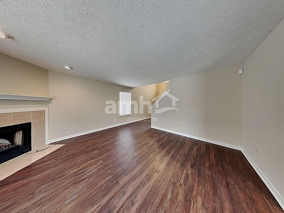 4th image of 6123 Lakeside Manor Ave