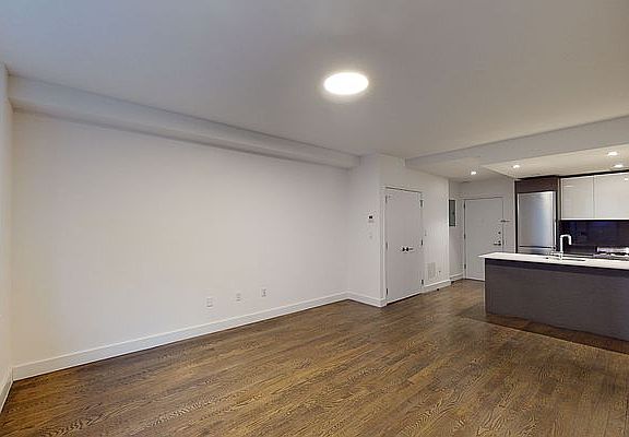 5th image of 666 W End Ave #2KL