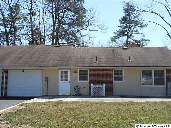 2nd image of 483A Thornbury Ct