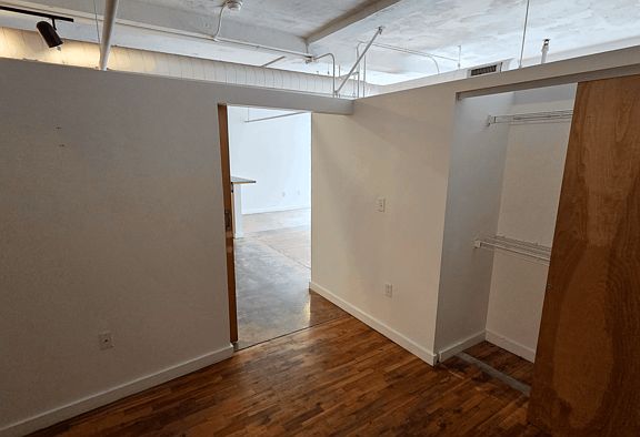 2nd image of 208 N 9th St APT 816