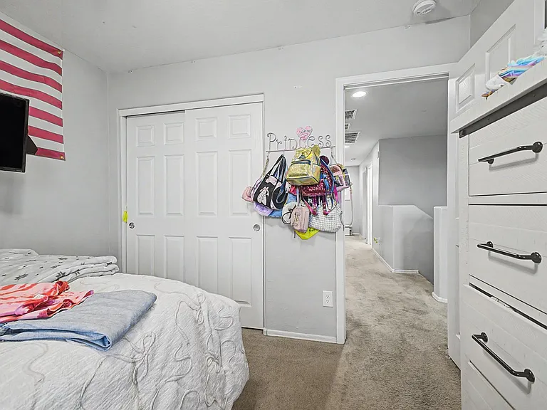 18235 W Ida Ln — Photo 35