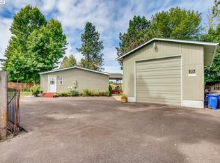 402 S Cole Ave, Molalla, OR 97038