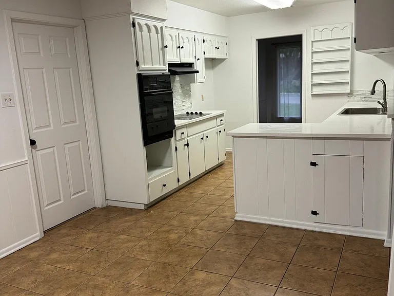 200 Shalimar Dr — Photo 13