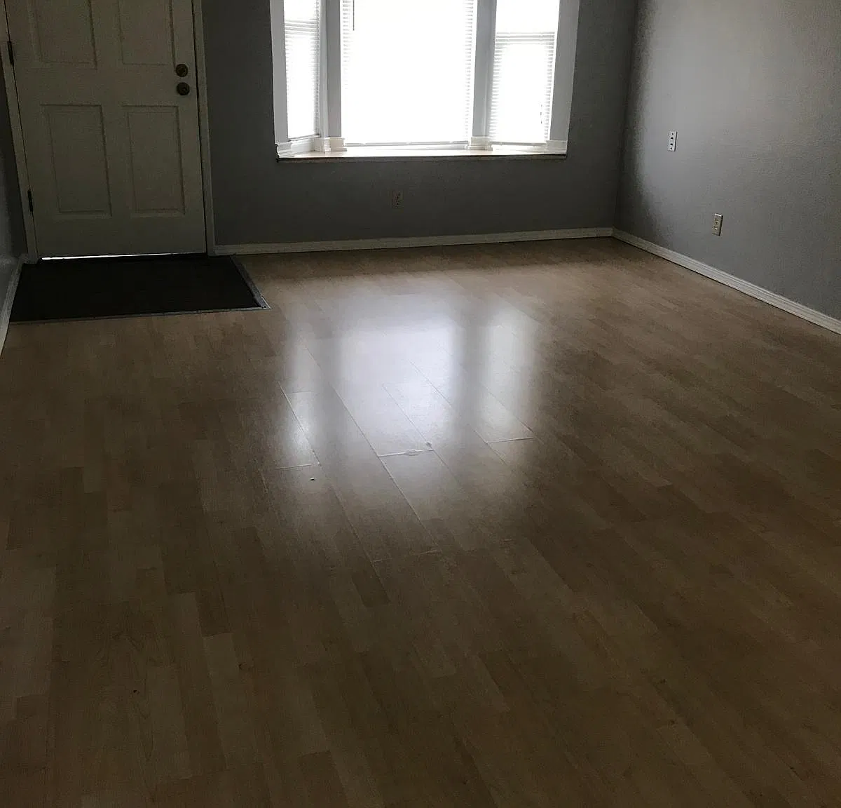 3 bed, 1204 sqft, $3,300 — Photo 4