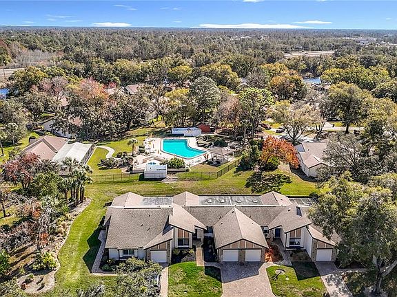 2nd image of 7385 CRESTWOOD DRIVE