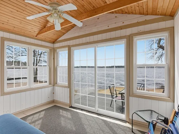 16 Norfolk St, Lakeville, MA 02347