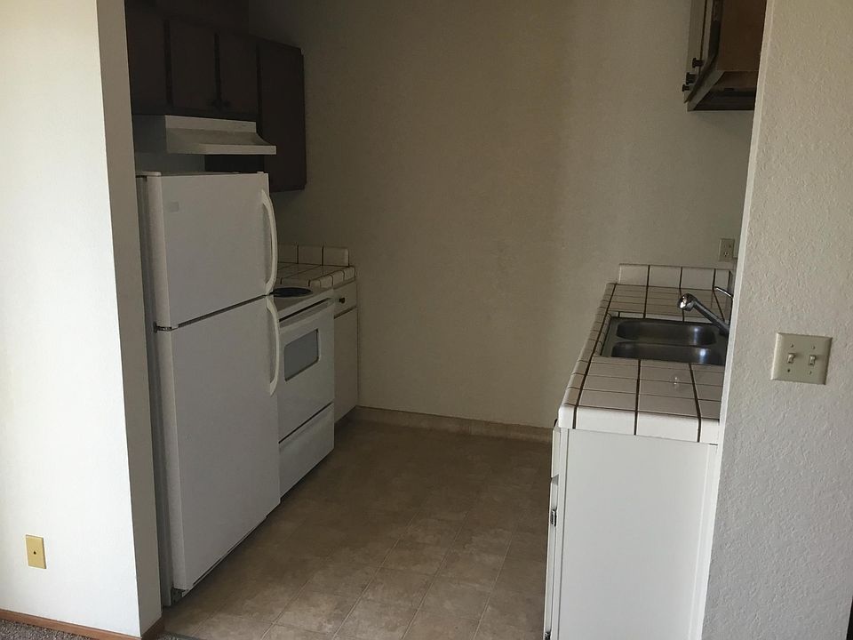 2nd image of 1705 Withers Ave APT 5