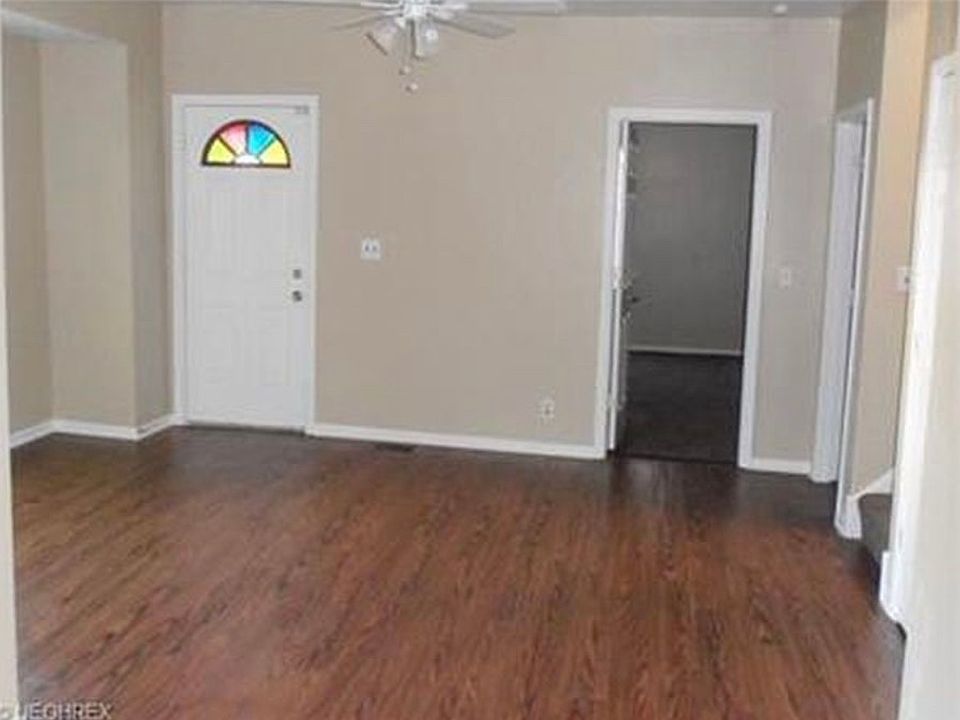 2nd image of 4713 Oakley Ave