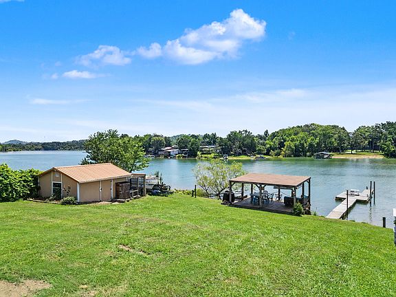 4th image of 1682 Brookview Dr