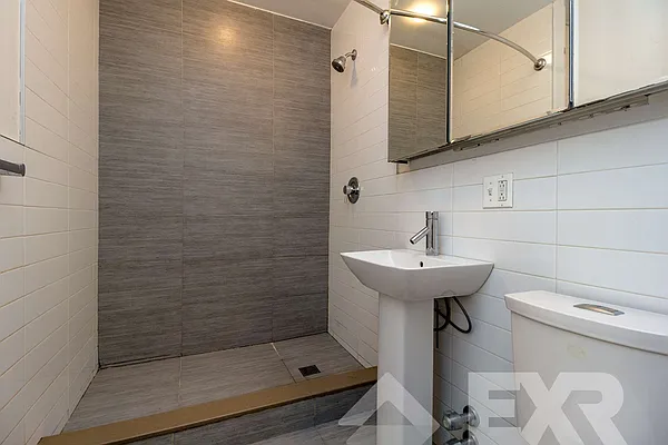 Rented by EXR | media 14